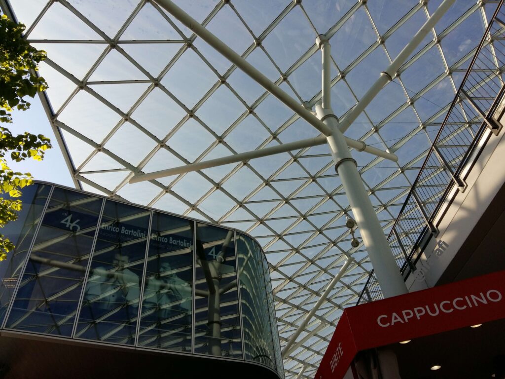 Ⓒifatafi Ⓒbe-italia Salone del Mobile