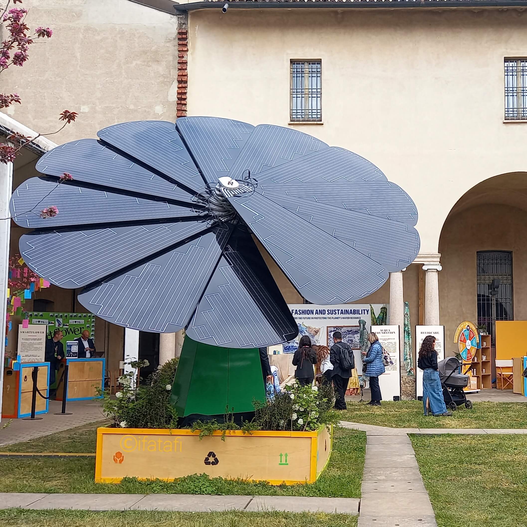 Fuorisalone 25 Pannelli Fotovoltaici Ⓒifatafi Ⓒbe-italia